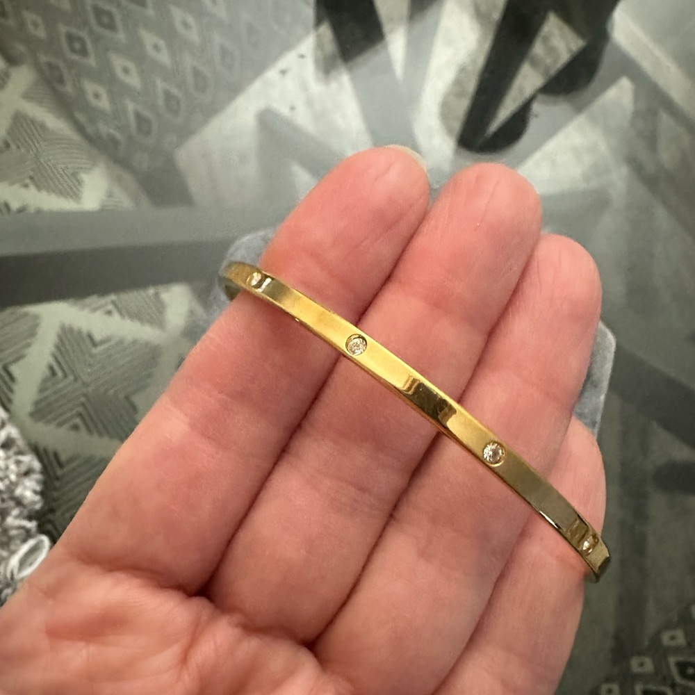 Gold bangle - Picture 4 of 4